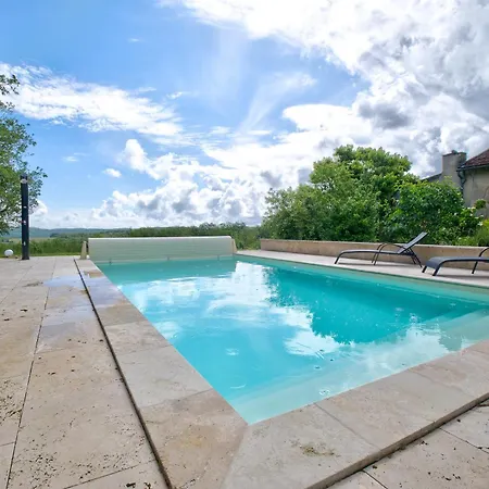 Deodatus Avec Piscine בית נופש