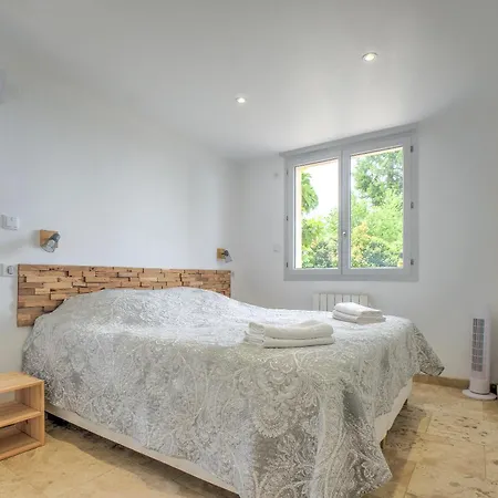 Deodatus Avec Piscine בית נופש *