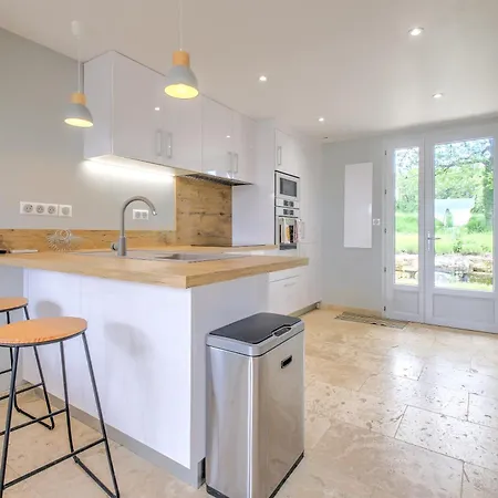 בית נופש Deodatus Avec Piscine