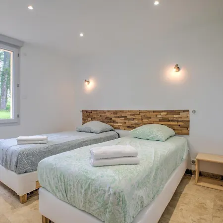 Vakantiehuis Deodatus Avec Piscine Cladech