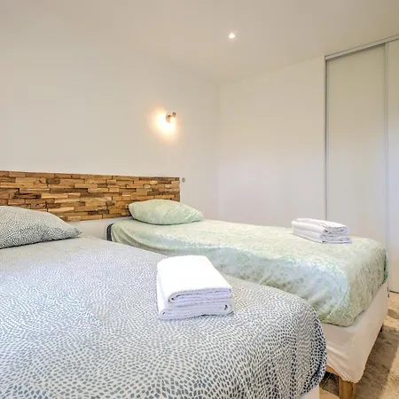 Vakantiehuis Deodatus Avec Piscine Cladech
