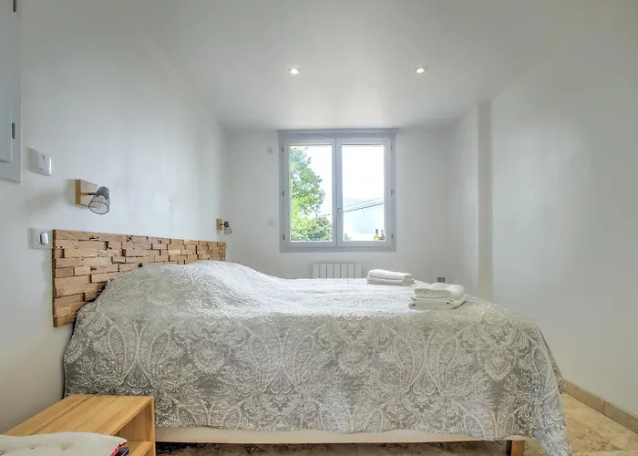 Vakantiehuis Deodatus Avec Piscine Cladech