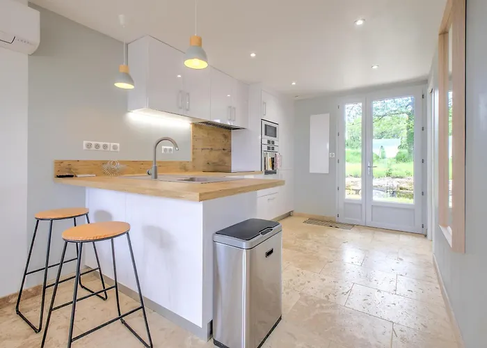 Vakantiehuis Deodatus Avec Piscine